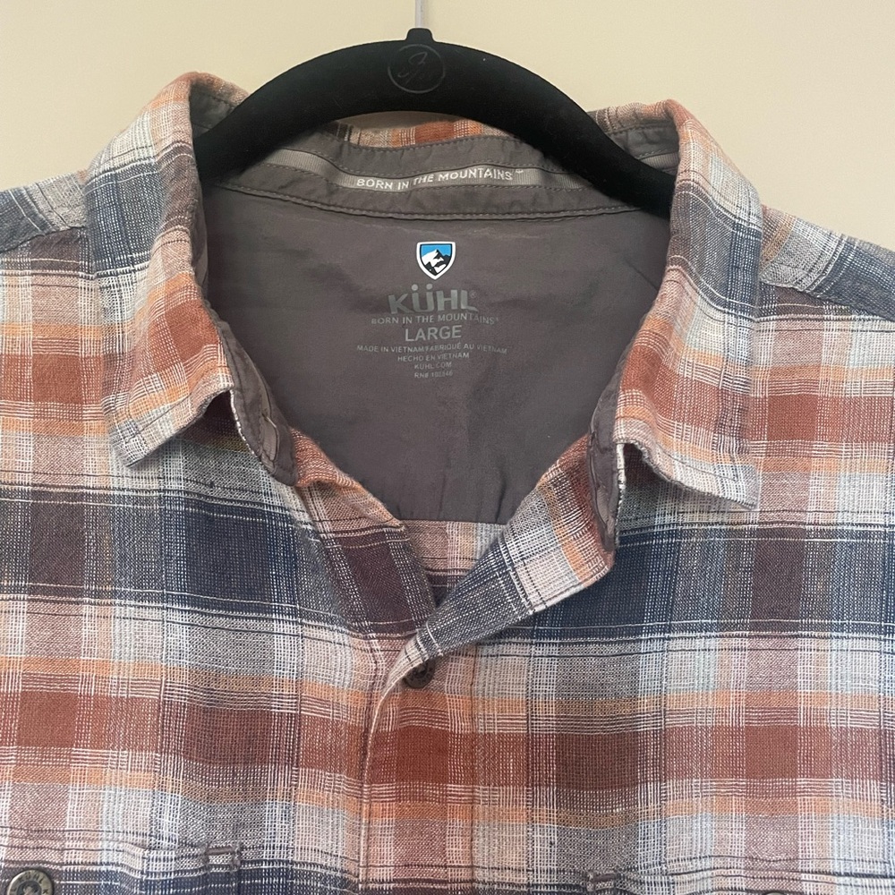KUHL cotton-linen blend button-down short sleeve shirt.